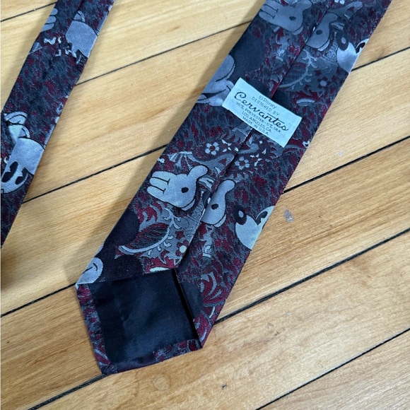 Cervantes x Disney Mickey Mouse red and grey tie - Picture 3 of 4